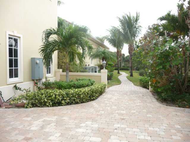 585 Reef Road Vero Beach, FL 32963 - Photo 3 of 16 Gallery Image 3