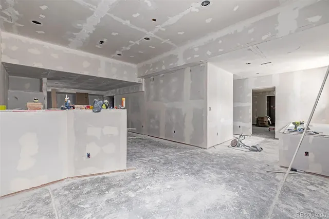 a view of a livingroom with furniture