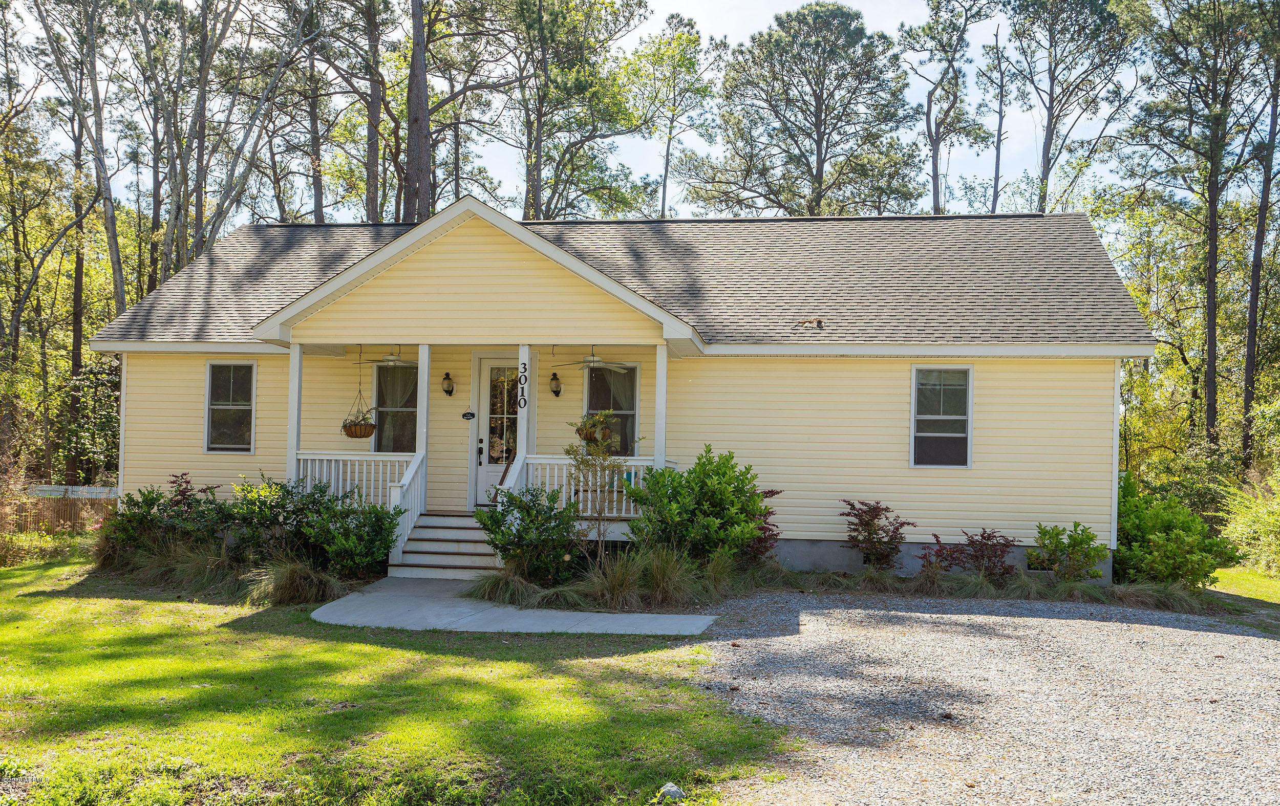 3010 Palmetto Rdg Street Beaufort, SC 29906 - Photo 4 of 36 DSC01544-1
