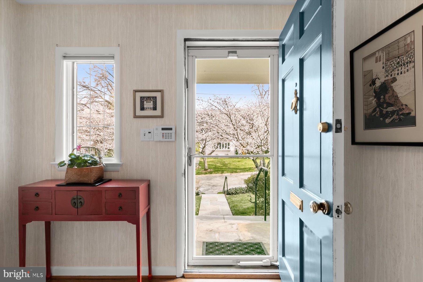 4716 Merivale Road Chevy Chase, MD 20815 - Photo 6 of 48 a room with a window and a mirror