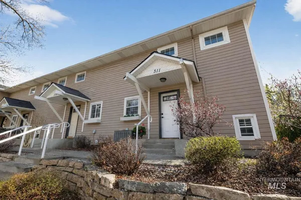 $519,900 | 511 Village Lane, Boise, ID 83702