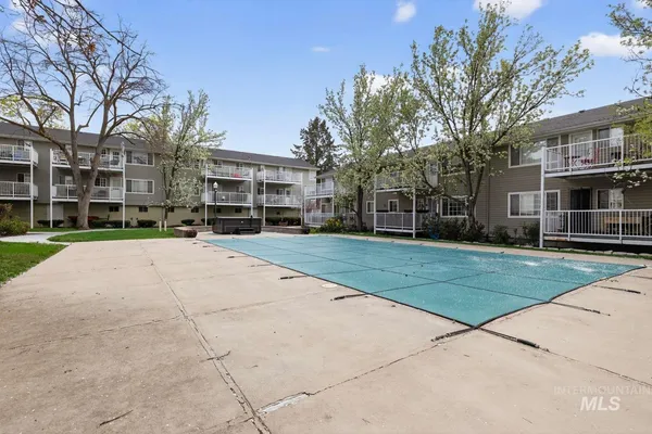$519,900 | 511 Village Lane, Boise, ID 83702