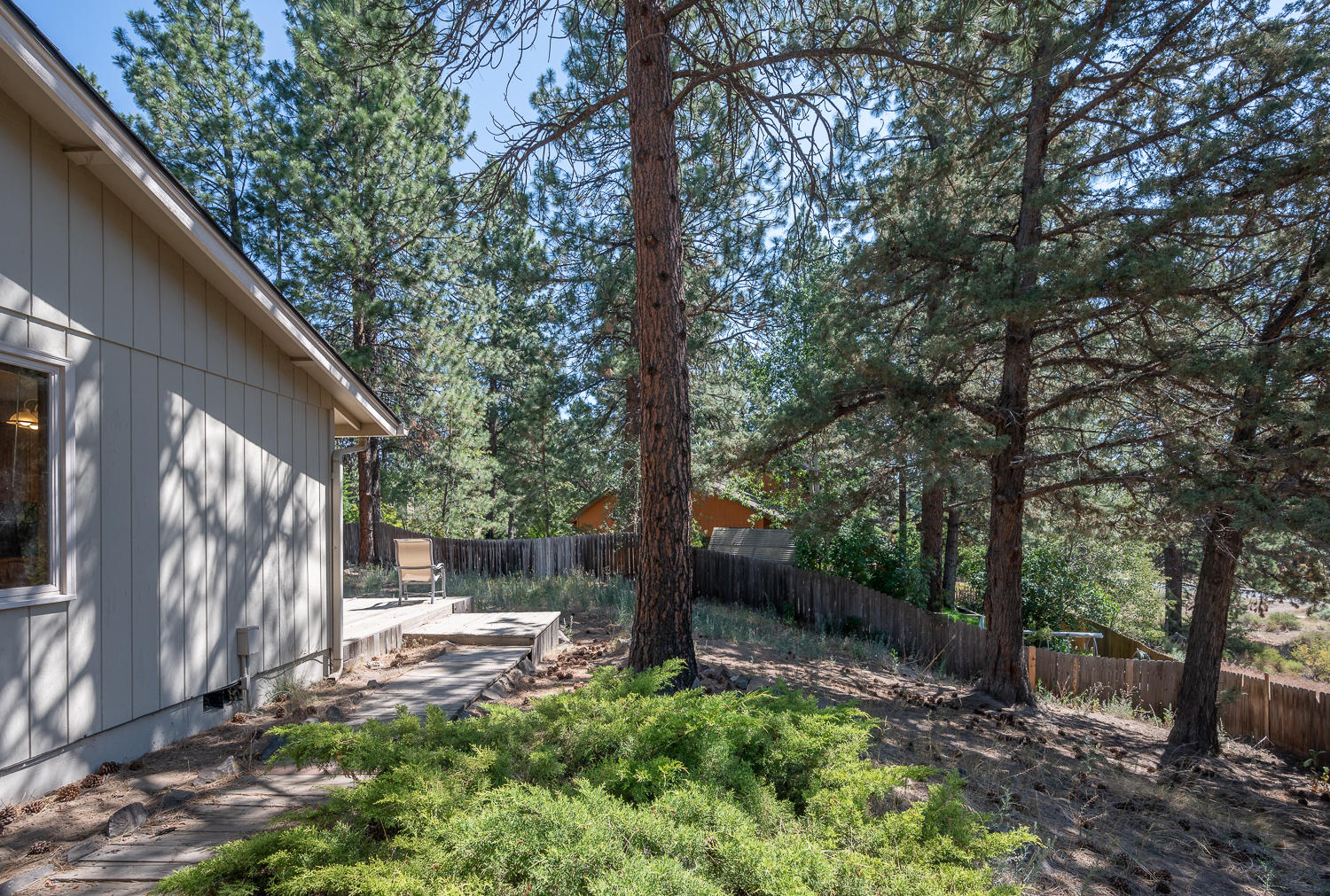 1833 Southwest Forest Ridge Avenue Bend, OR 97702 - Photo 20 of 24 1833 Forest Ridge - MLS-3851