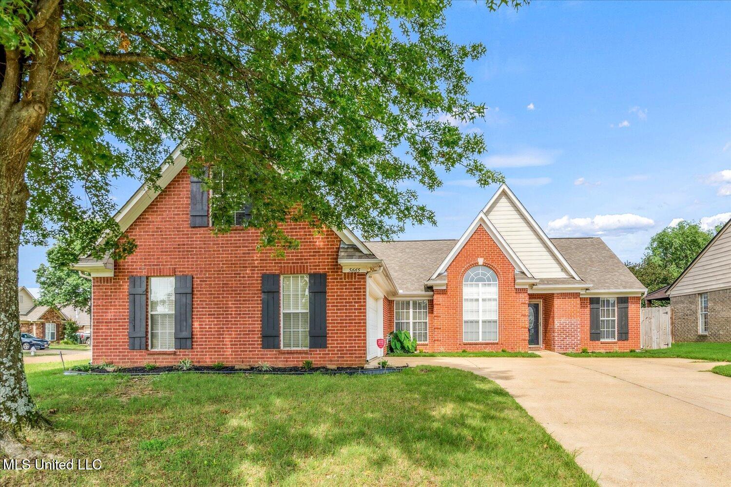 01-01-2271363mi-5665 Deer Ridge Dr