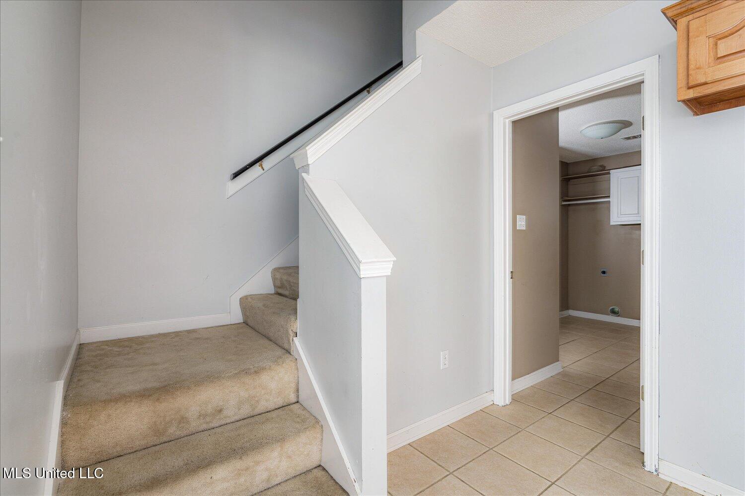 5665 Deer Ridge Drive Southaven, MS 38672 - Photo 17 of 33 17-17-2271363mi-5665 Deer Ridge Dr