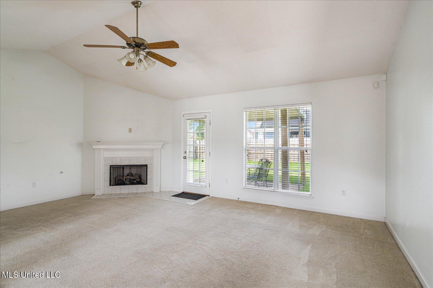 5665 Deer Ridge Drive Southaven, MS 38672 - Photo 10 of 33 10-10-2271363mi-5665 Deer Ridge Dr