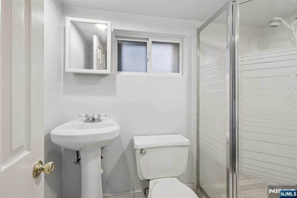 56 Gordon Street Ridgefield Park, NJ 07660 - Photo 31 of 38