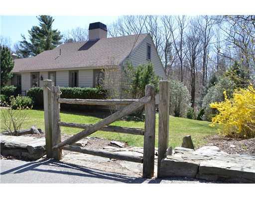 24 Olde Fort Road Cape Elizabeth, ME 04107 - Photo 4 of 25 Exterior Front.