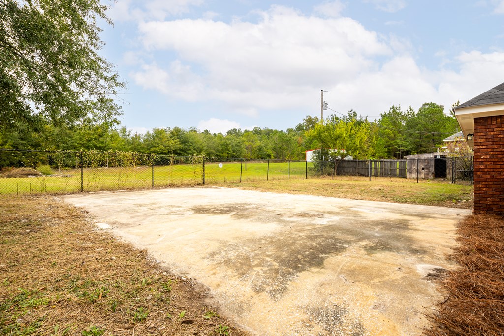 396 Owens Road Fort Mitchell, AL 36856 - Photo 6 of 25