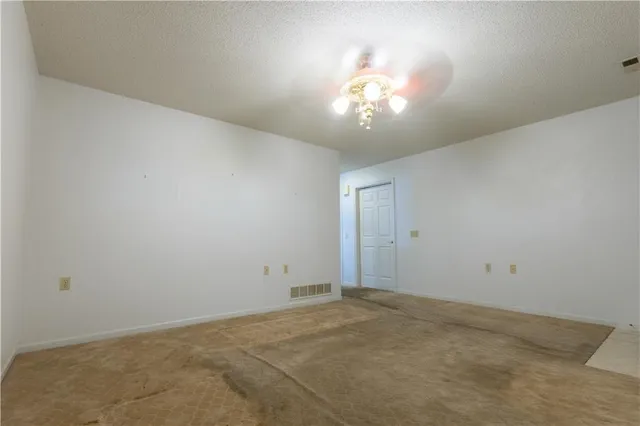 $224,900 | 307 Sarah Lane, Unit A, St. Joseph, MO 64506