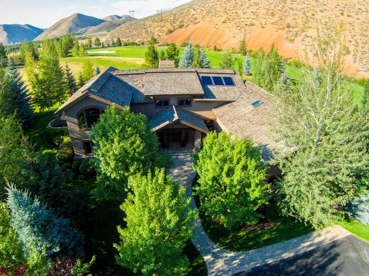Front Walkway Drone Shot (1280x960)