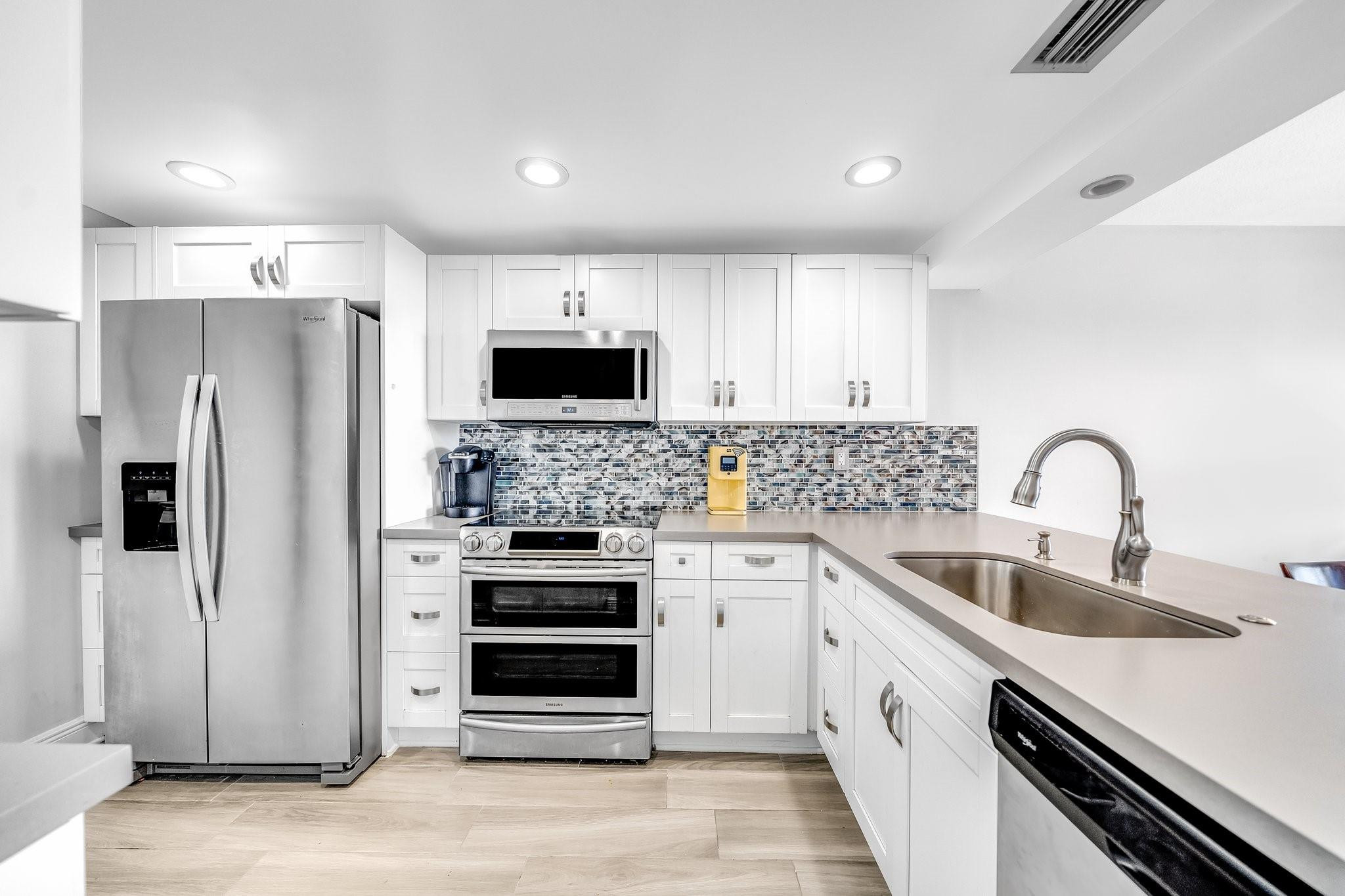 7 Royal Palm Way, Unit 506 Boca Raton, FL 33432 - Photo 1 of 36 Photo 1