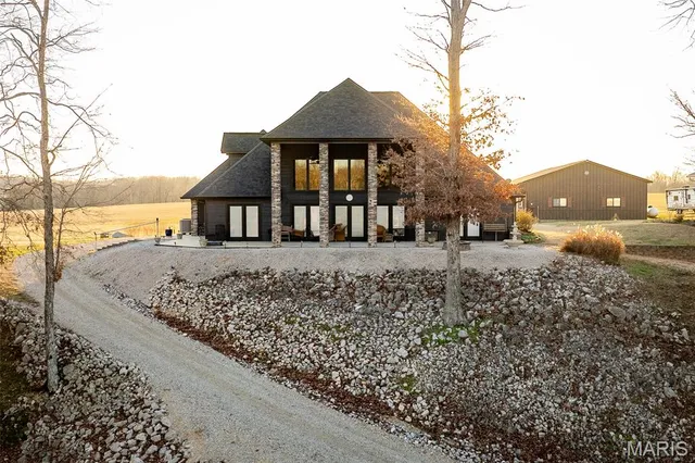 $1,399,900 | 394 Violet Lane, Doniphan, MO 63935