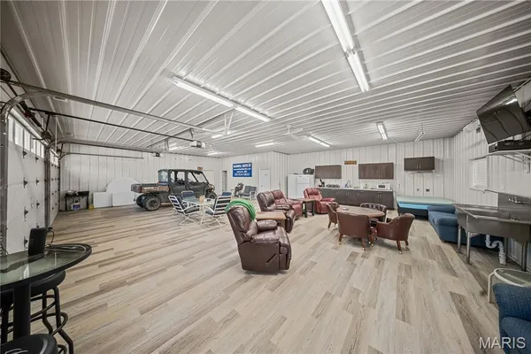 $1,399,900 | 394 Violet Lane, Doniphan, MO 63935