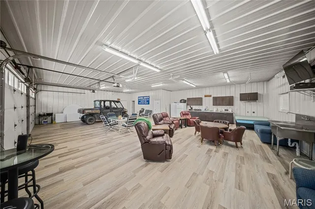 $1,399,900 | 394 Violet Lane, Doniphan, MO 63935