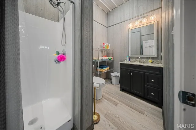 $1,399,900 | 394 Violet Lane, Doniphan, MO 63935