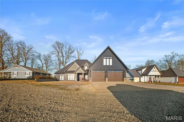 $1,399,900 | 394 Violet Lane, Doniphan, MO 63935