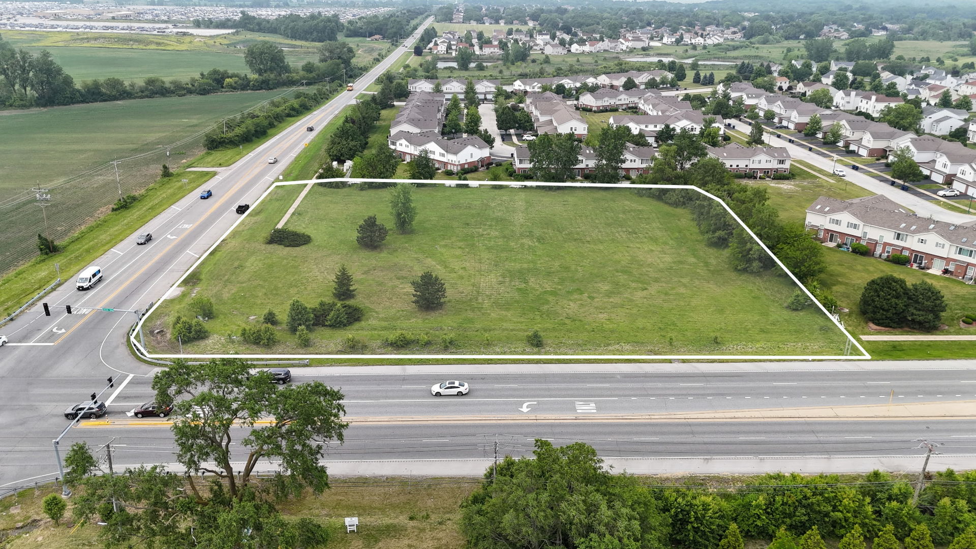 0 Ridgeland Avenue Matteson, IL 60443 - Photo 2 of 2 a view of a swimming pool with a lake view