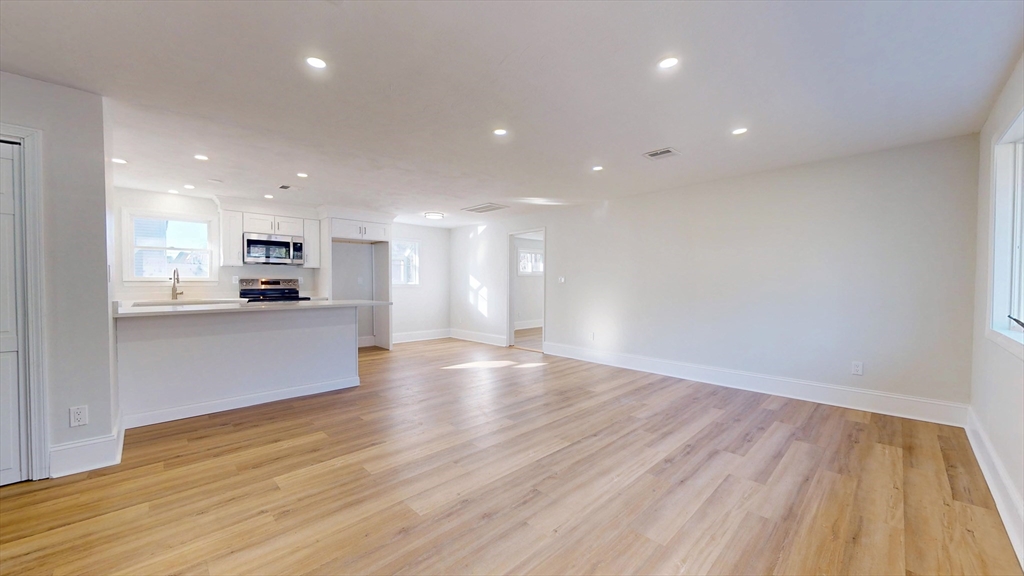 88 Roseen Road Holbrook, MA 02343 - Photo 4 of 23