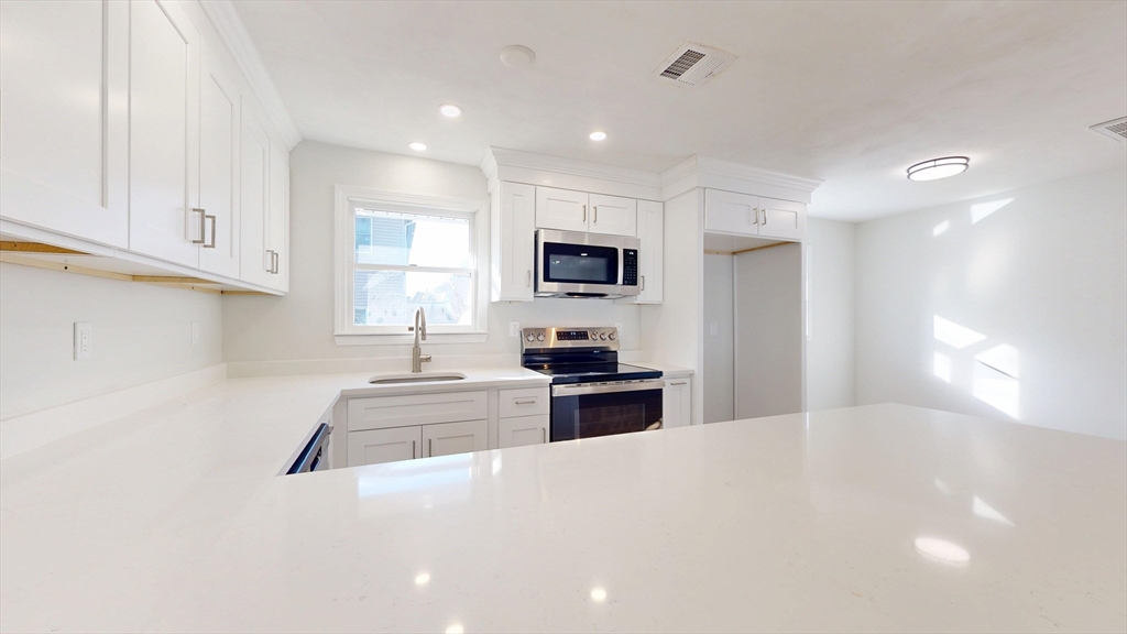 88 Roseen Road Holbrook, MA 02343 - Photo 7 of 23