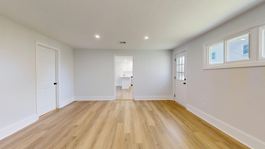 88 Roseen Road Holbrook, MA 02343 - Photo 9 of 26