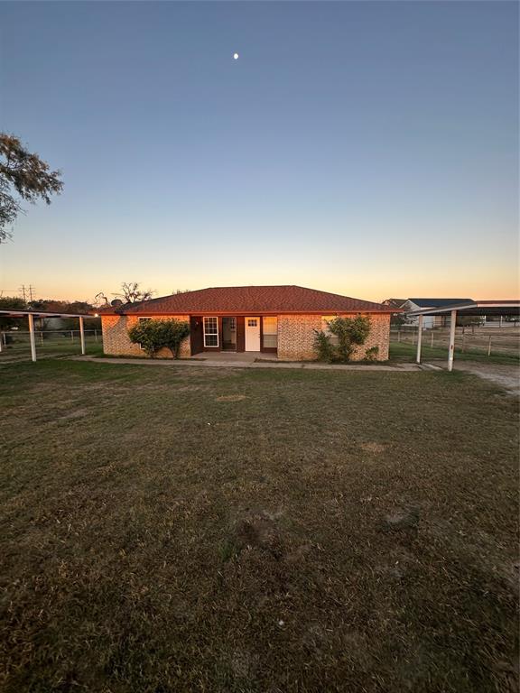 120 Don Propp Road Azle, TX 76020 - Photo 2 of 22 a view of an ocean