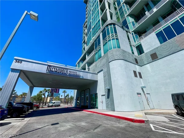 $4,400 | 360 East Desert Inn Road, Unit 402, Las Vegas, NV 89109