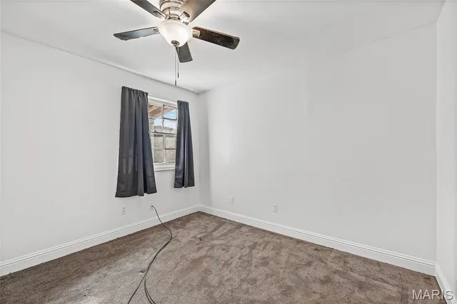 $219,900 | 407 11th Street, De Soto, MO 63020