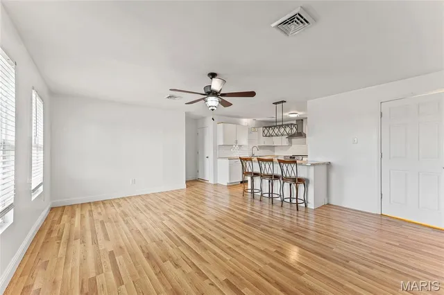 $219,900 | 407 11th Street, De Soto, MO 63020