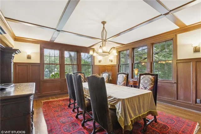 $2,450,000 | 239 West 52nd Street, Kansas City, MO 64112