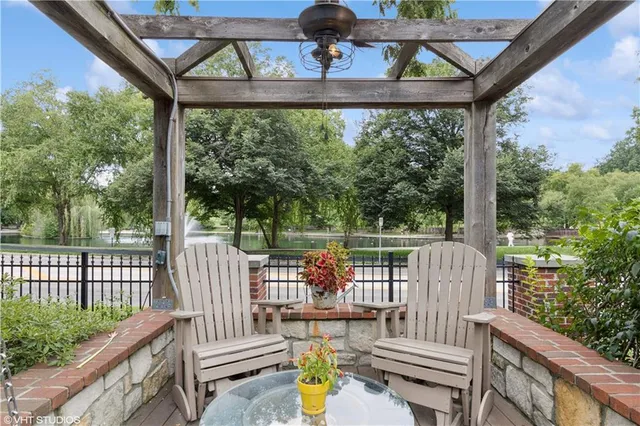 $2,450,000 | 239 West 52nd Street, Kansas City, MO 64112
