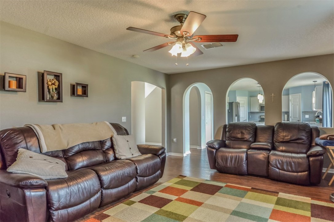76102 Longleaf Loop Yulee, FL 32097 - Photo 4 of 35 Gallery Image 4