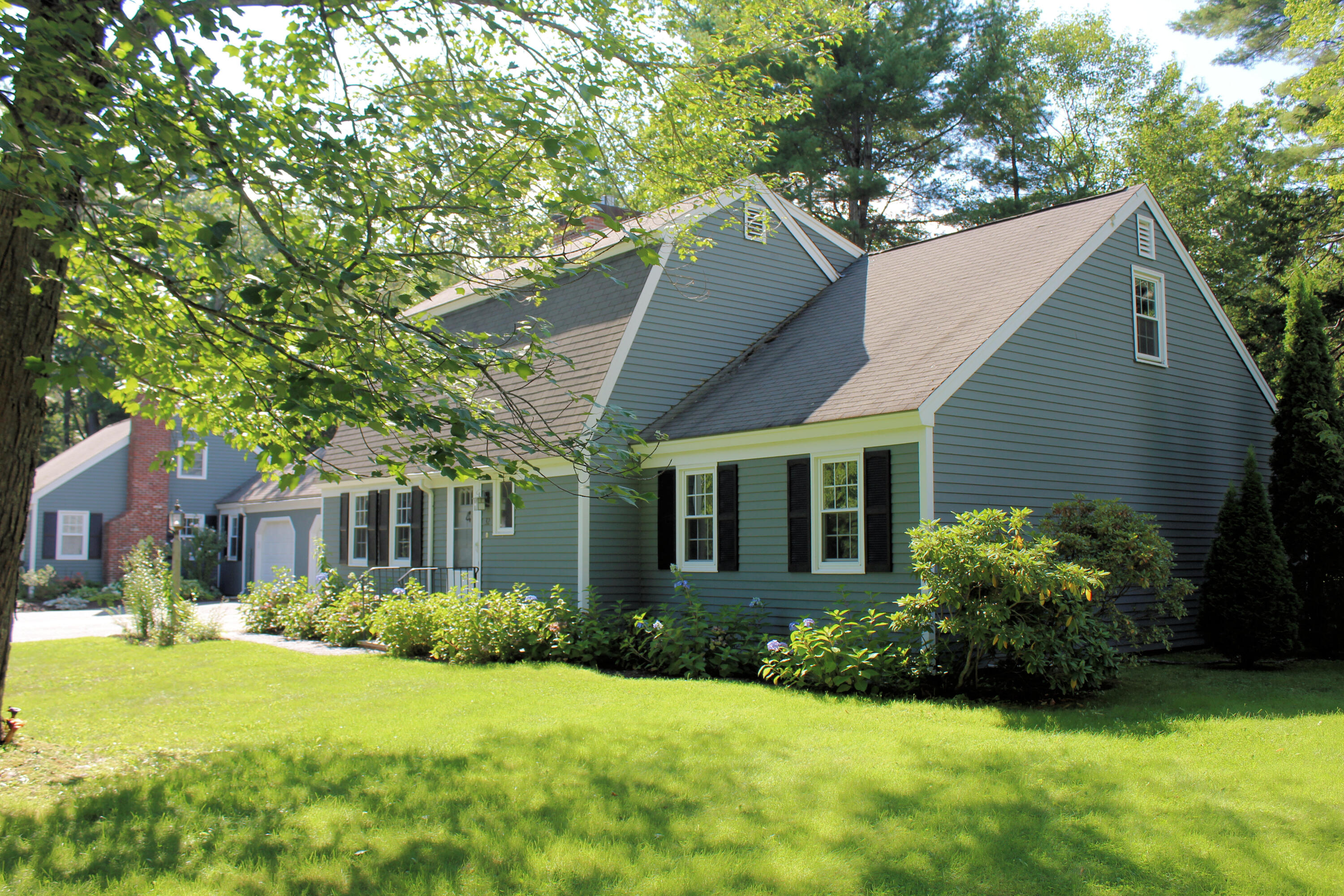 32 Applegate Lane, Unit 32 Falmouth, ME 04105 - Photo 3 of 41 Exterior Front