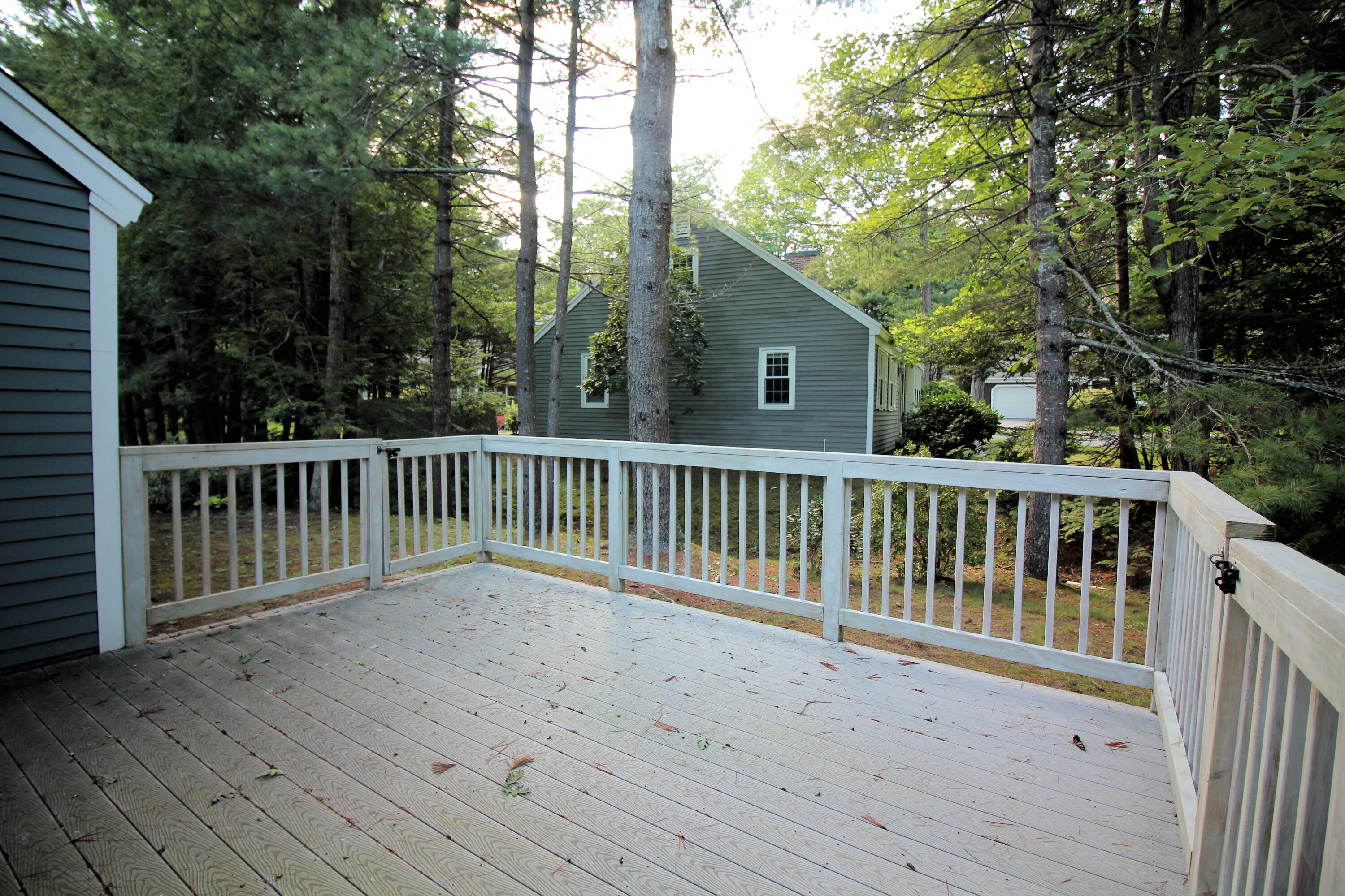32 Applegate Lane, Unit 32 Falmouth, ME 04105 - Photo 6 of 41 Exterior Back