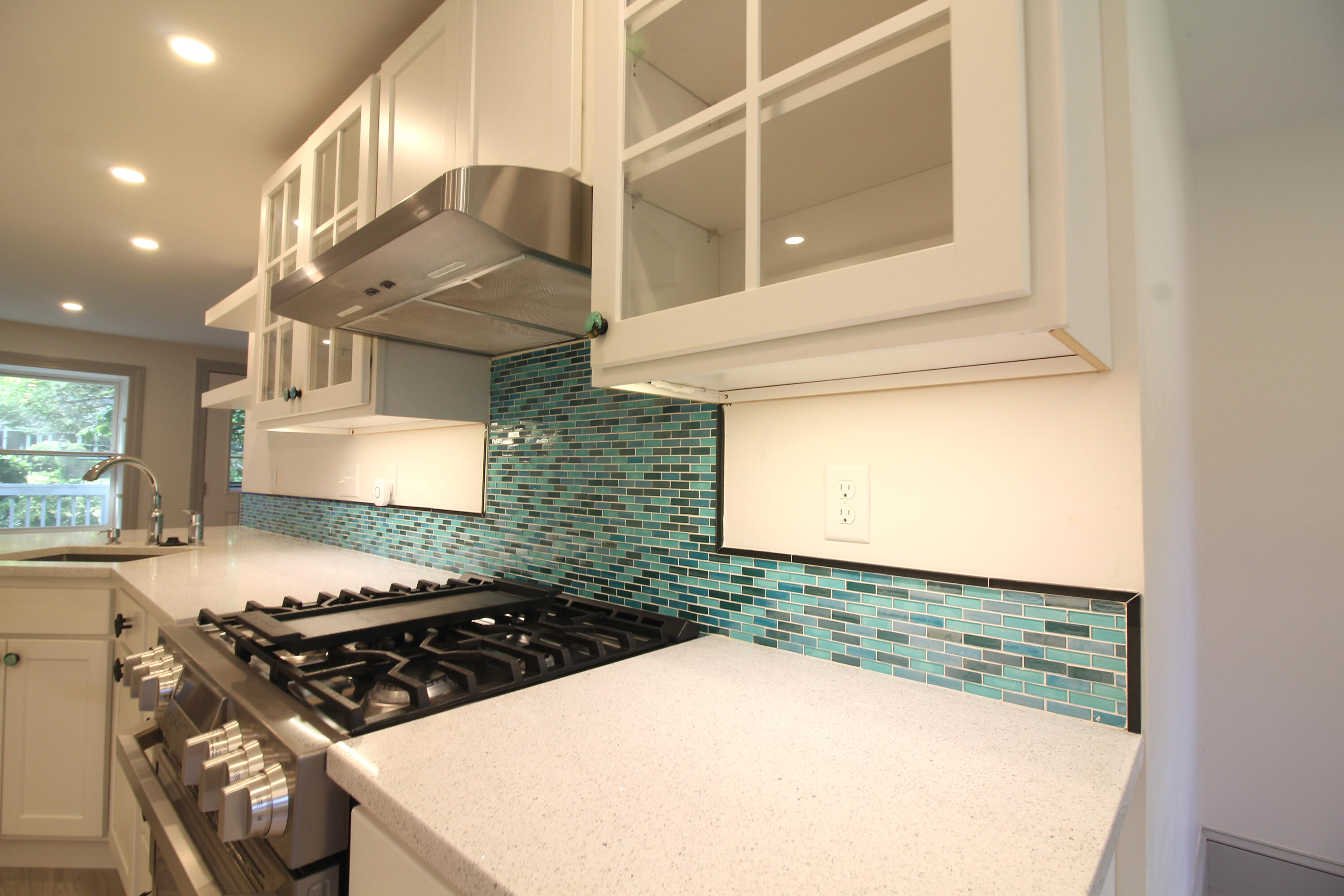 32 Applegate Lane, Unit 32 Falmouth, ME 04105 - Photo 10 of 41 Kitchen