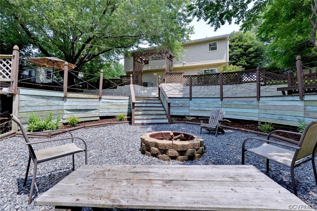250 Reflection Drive Williamsburg, VA 23188 - Photo 41 of 42 a view of a backyard with sitting area