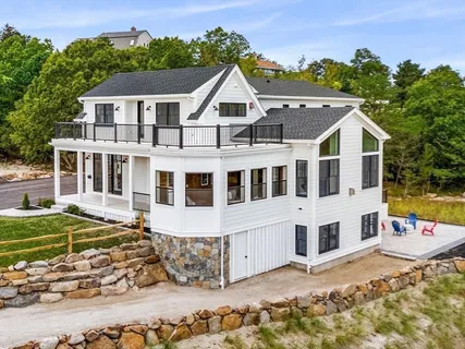 $3,295,000 | 226 Atlantic Street, Gloucester, MA 01930