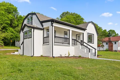 a view of backyard of house