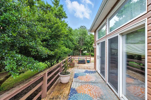 $379,900 | 120 Big Oak Drive, Luray, VA 22835