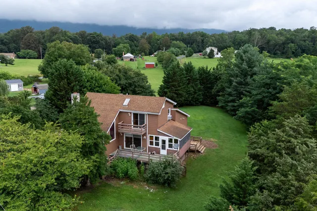 $379,900 | 120 Big Oak Drive, Luray, VA 22835