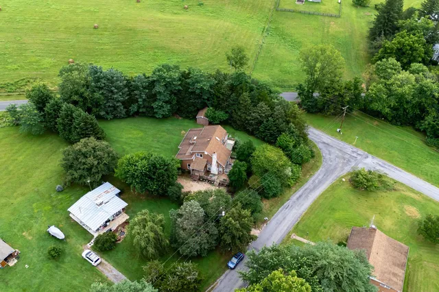 $379,900 | 120 Big Oak Drive, Luray, VA 22835