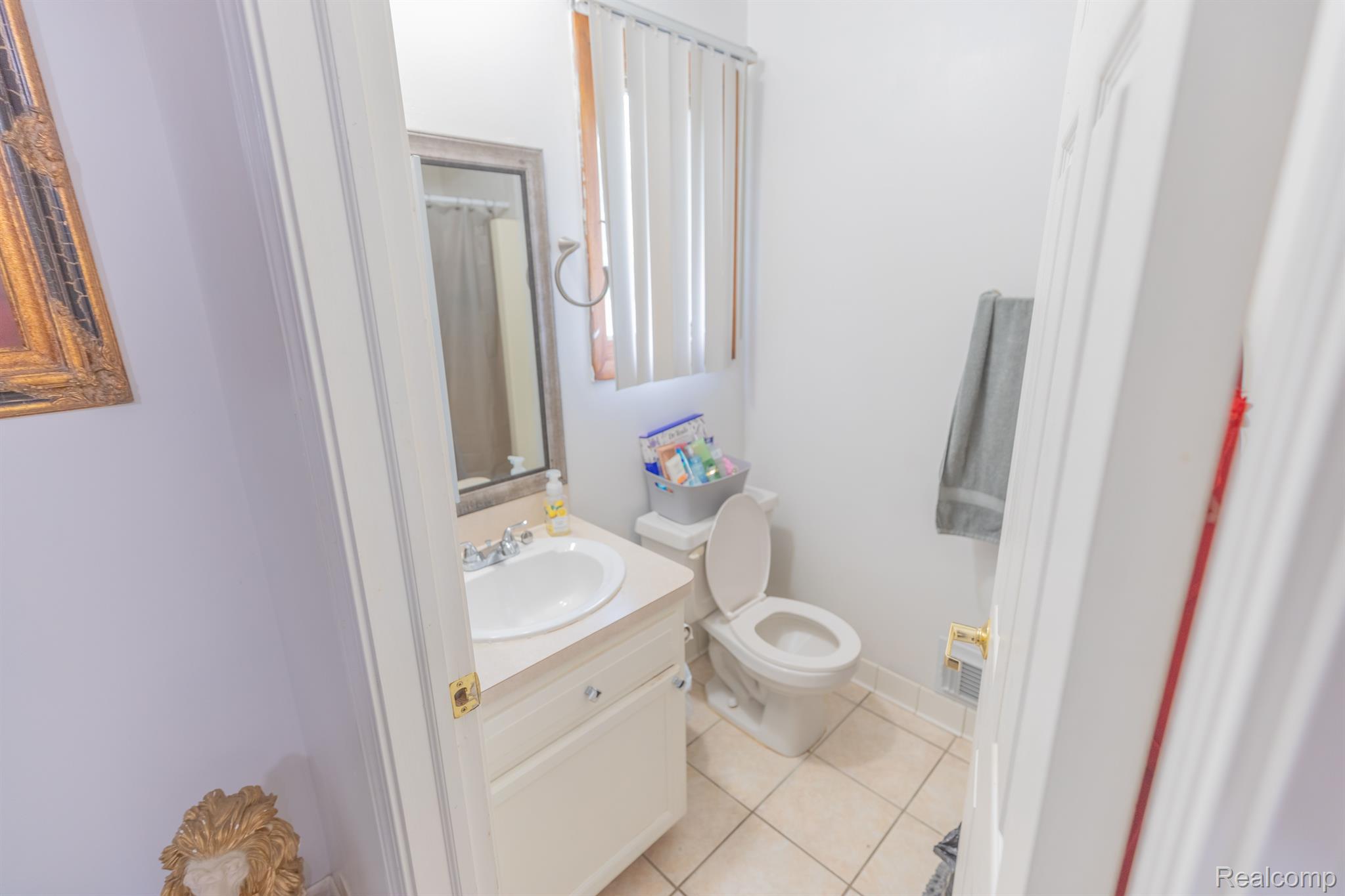 2721 West Utica Road Utica, MI 48317 - Photo 12 of 29 Gallery Image 12