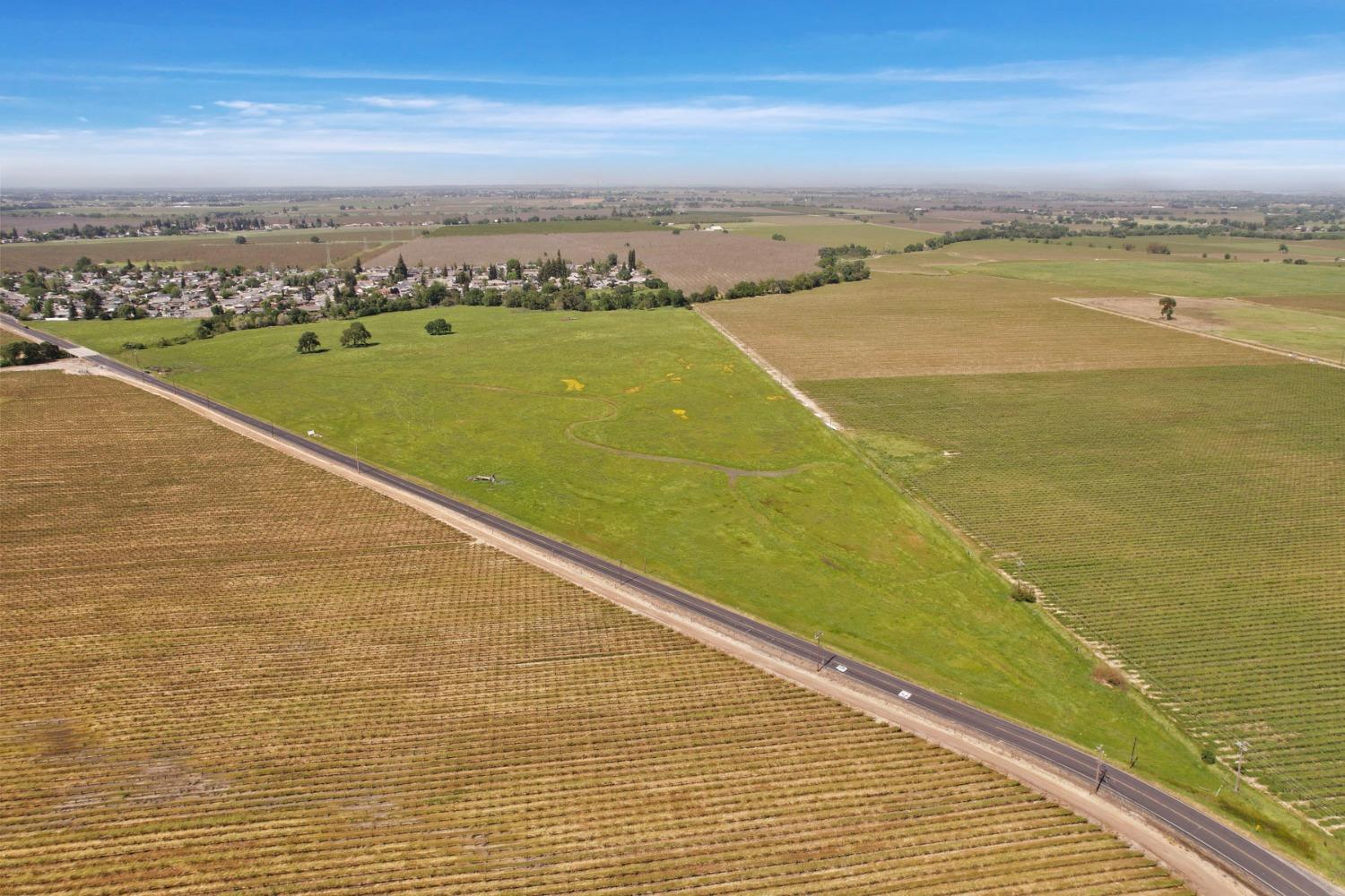 18400 North Tully Road Lodi, CA 95240 - Photo 14 of 23 a view of an ocean and beach