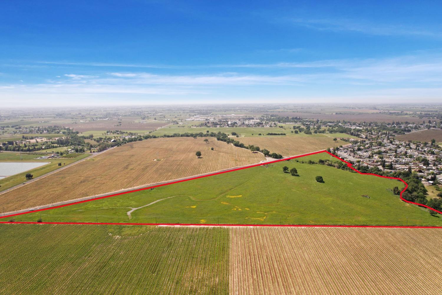 18400 North Tully Road Lodi, CA 95240 - Photo 2 of 23 a view of a tennis court