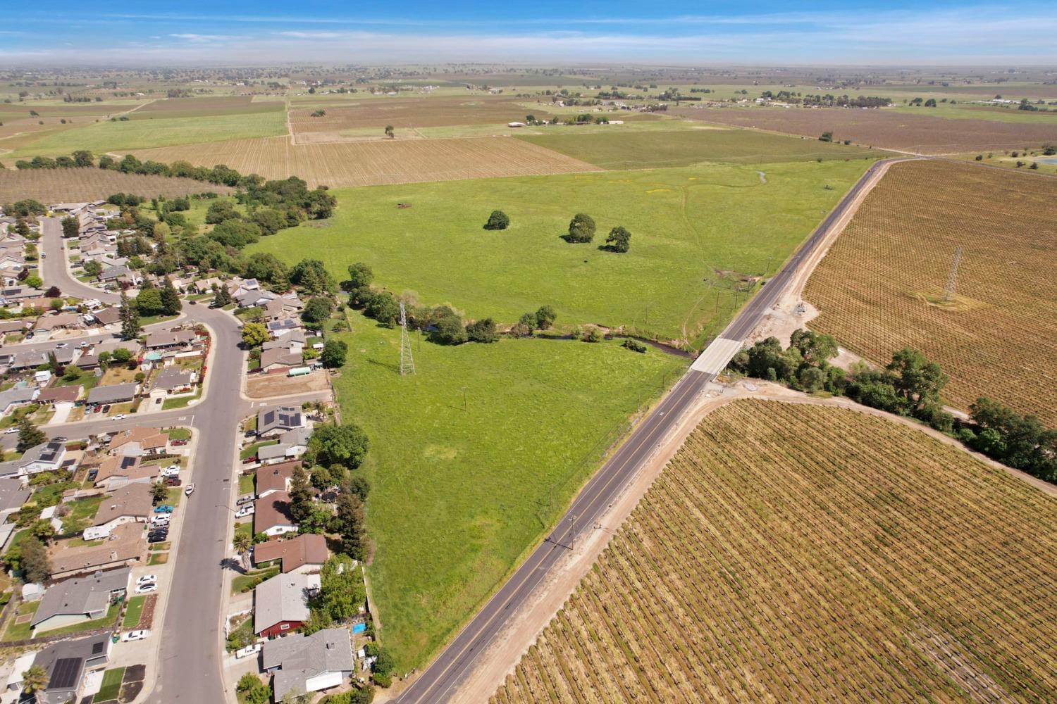 18400 North Tully Road Lodi, CA 95240 - Photo 5 of 23 a view of an ocean view and mountain view