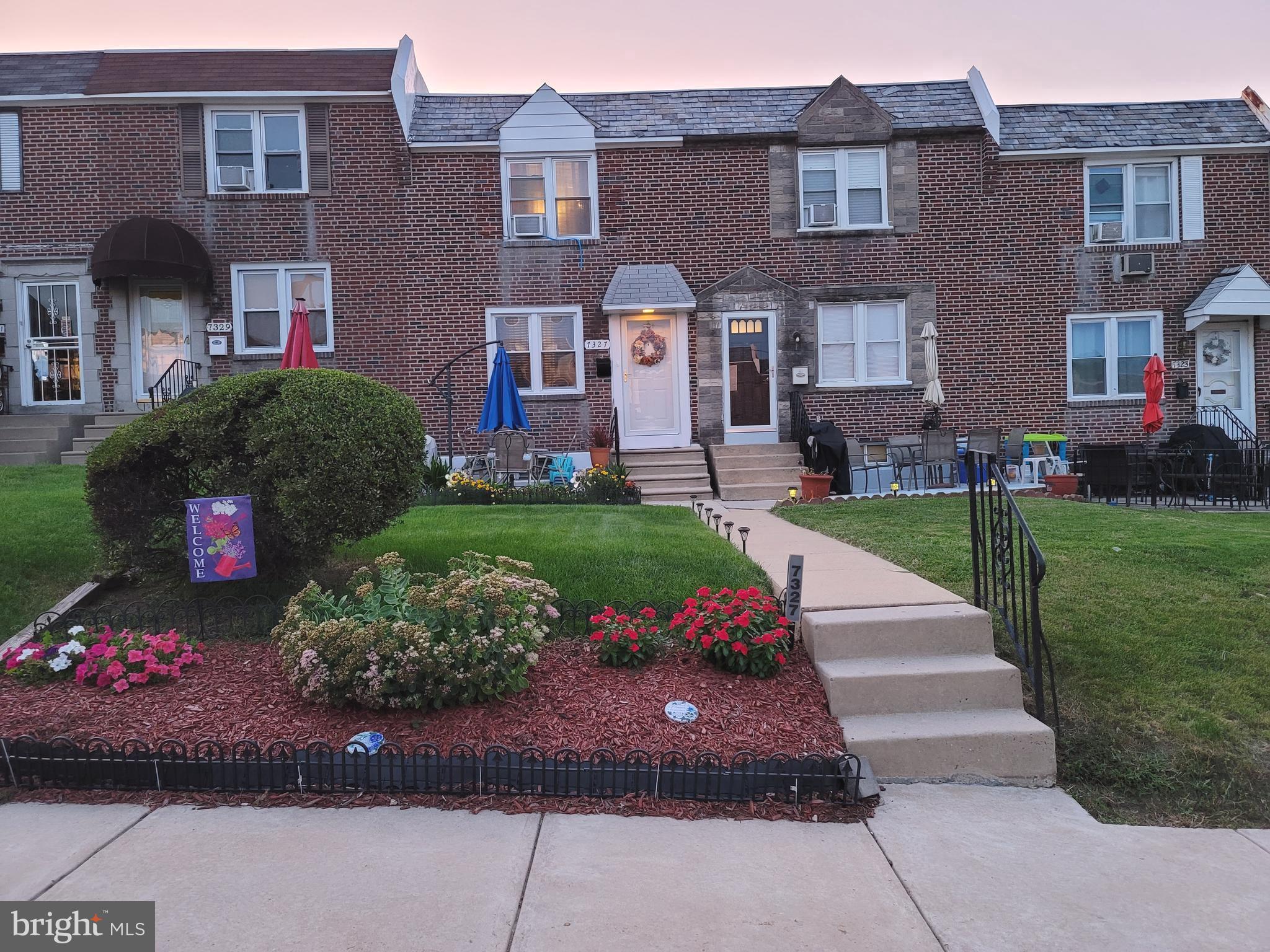 7327 Brookhaven Road Philadelphia, PA 19151 - Photo 1 of 26 Front
