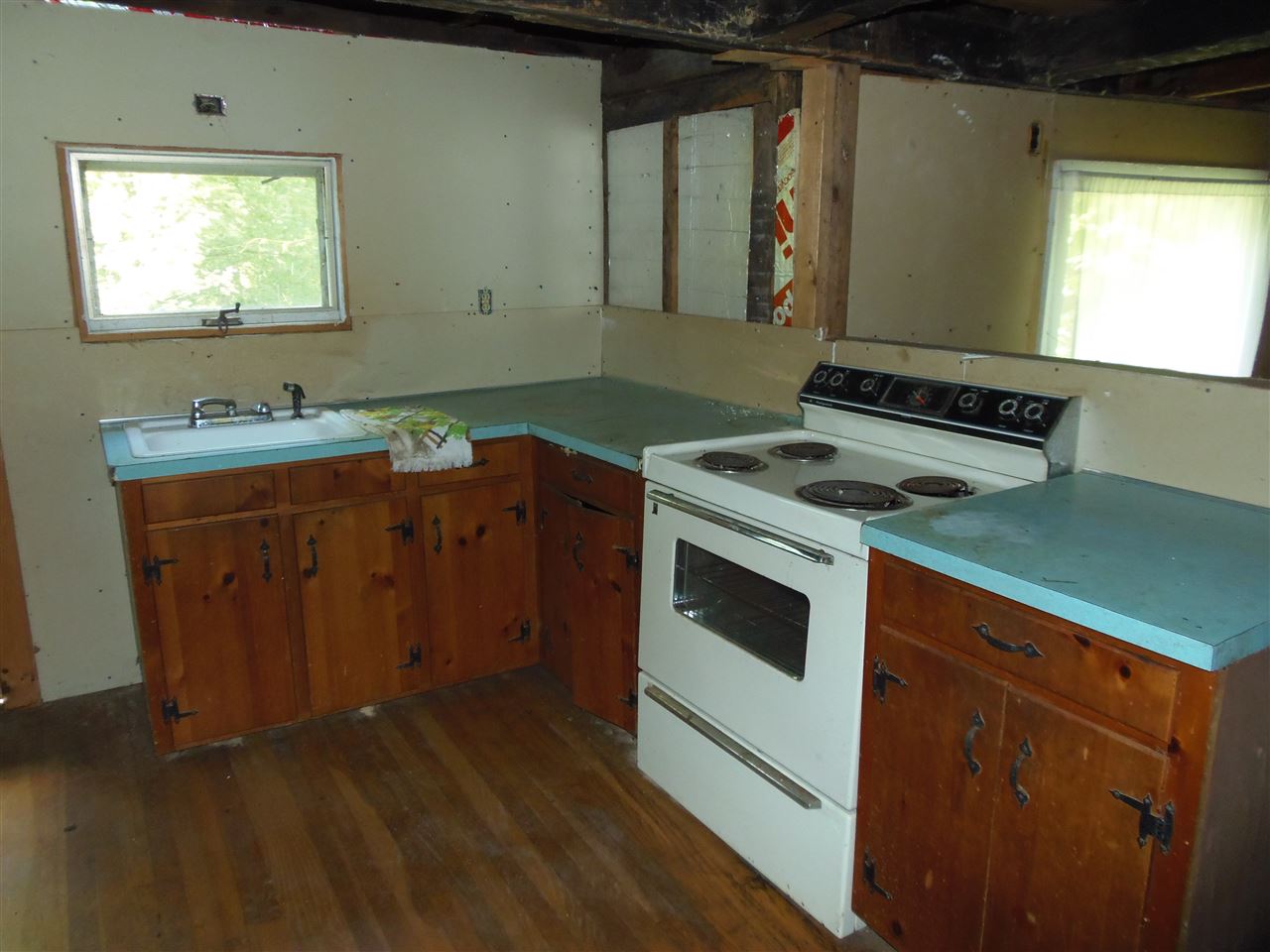 432 River Road Westmoreland, NH 03467 - Photo 6 of 18