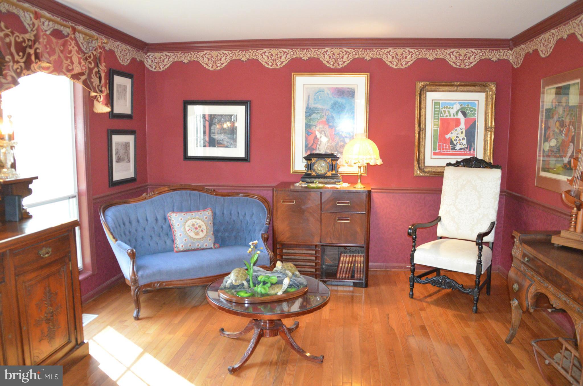 6299 Landing Neck Road Easton, MD 21601 - Photo 13 of 30 Living Room
