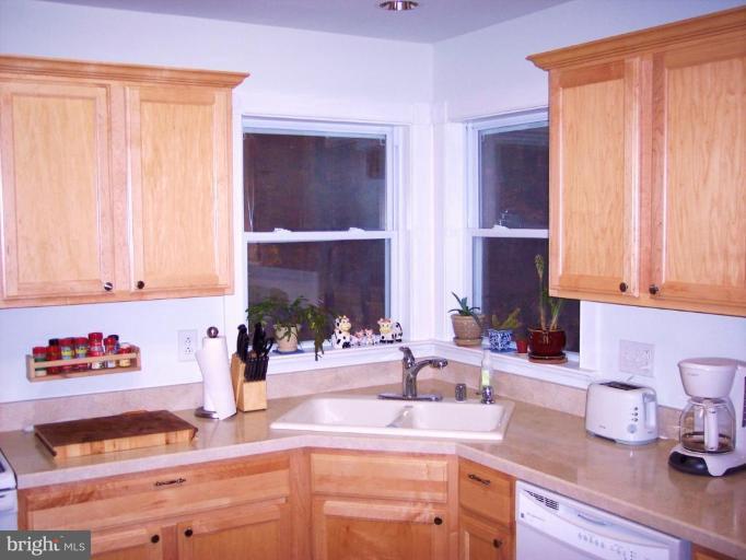 93 Tom Jenkins Road Fredericksburg, VA 22406 - Photo 3 of 13 Double windows keep kitchen bright