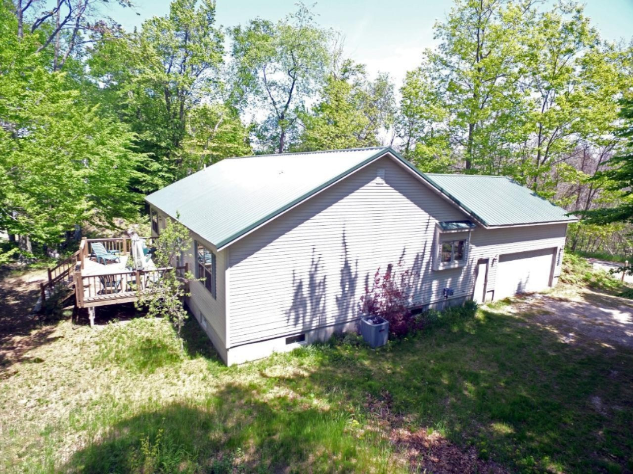 6350 Lakeshore Road Manistee, MI 49660 - Photo 44 of 49 DJI_0070-1280